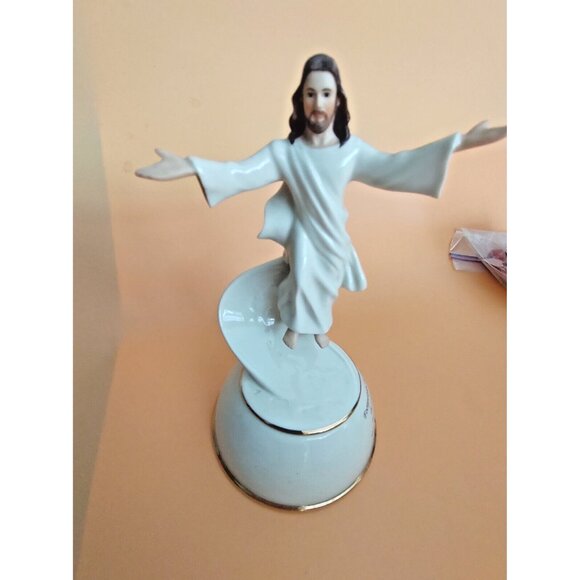 Ardleigh Elliot Footsteps In The Sand Heirloom Porcelain Music Box 2002 - Picture 5 of 15